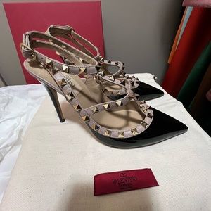 Valentino Rockstud Patent heels Two toned